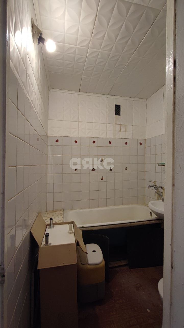 Фото №13: 1-комнатная квартира 42&nbsp;м², 6/9&nbsp;эт. - Волгоград, Дзержинский, 127-й квартал, р. Семь Ветров, б-р 30-летия Победы, 18