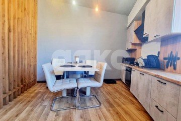 Фото №1: 2-комнатная квартира 50&nbsp;м², 4/5&nbsp;эт. - Сочи, мкр. Верхнеимеретинская Бухта, ул. Бакинская, 9/1