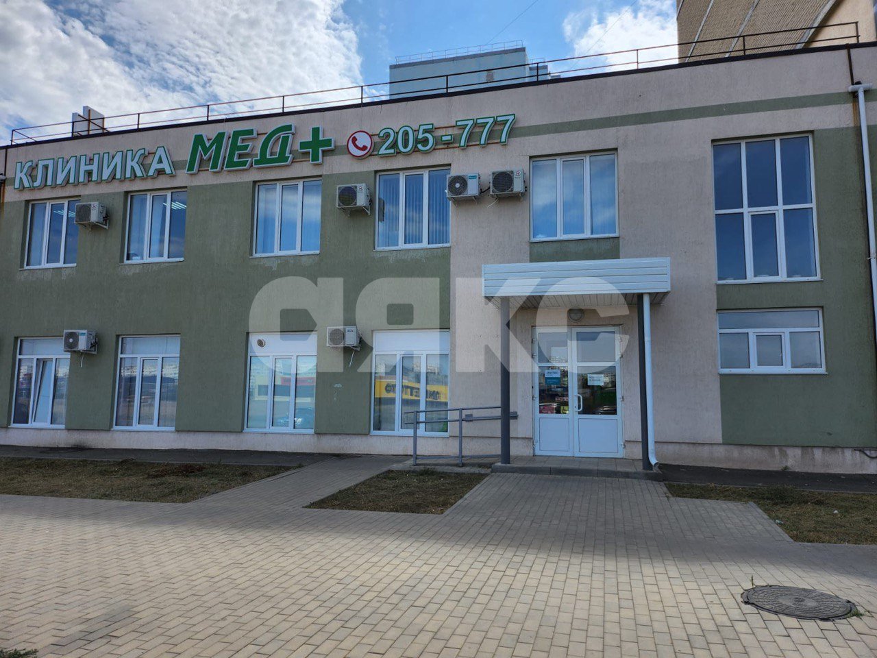 Фото №2: Коммерция 494&nbsp;м², 1/2&nbsp;эт. - Волжский, мкр. 38-й, ул. Волжской Военной Флотилии, 62