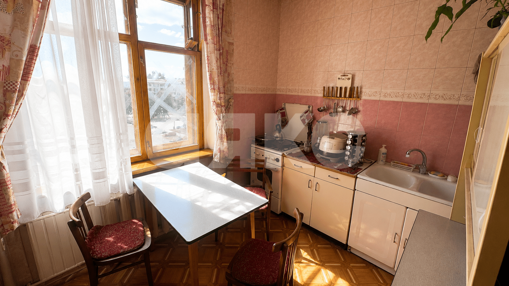Фото №8: 2-комнатная квартира 60&nbsp;м², 5/5&nbsp;эт. - Луганск, р. Ленинский, ул. площадь Героев Великой Отечественной войны, 10