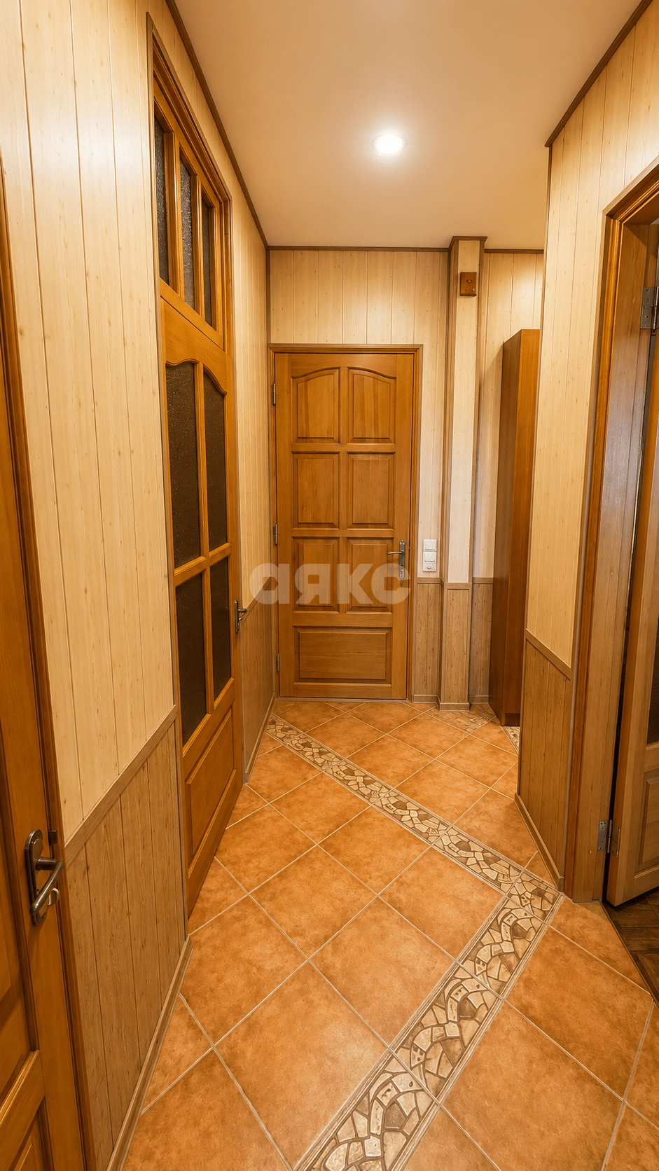 Фото №7: 2-комнатная квартира 60&nbsp;м², 5/5&nbsp;эт. - Луганск, р. Ленинский, ул. площадь Героев Великой Отечественной войны, 10