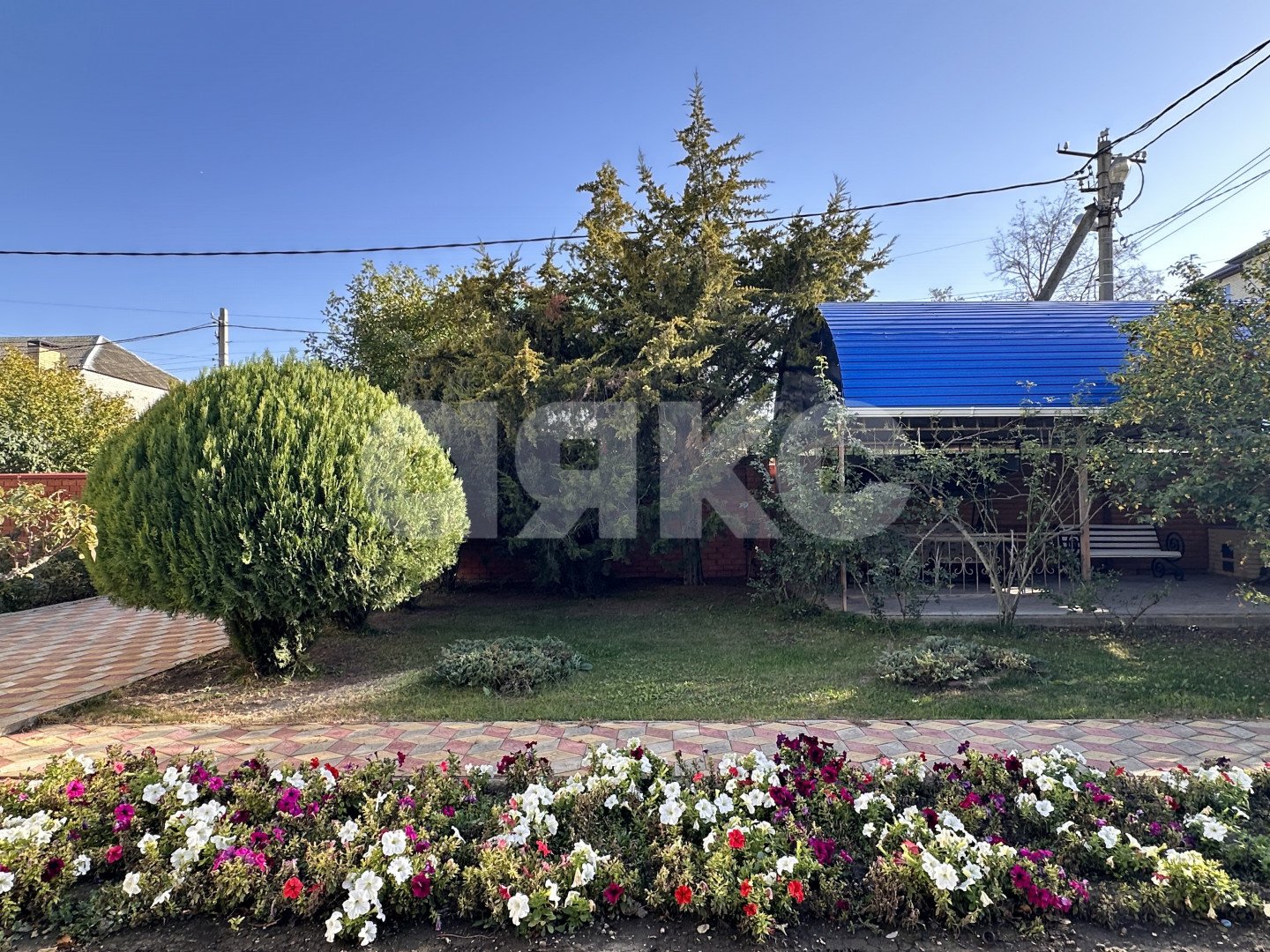 Фото №43: Дом 371&nbsp;м² + 9&nbsp;сот., 2&nbsp;эт. - Супсех, ул. Цветочная, 1