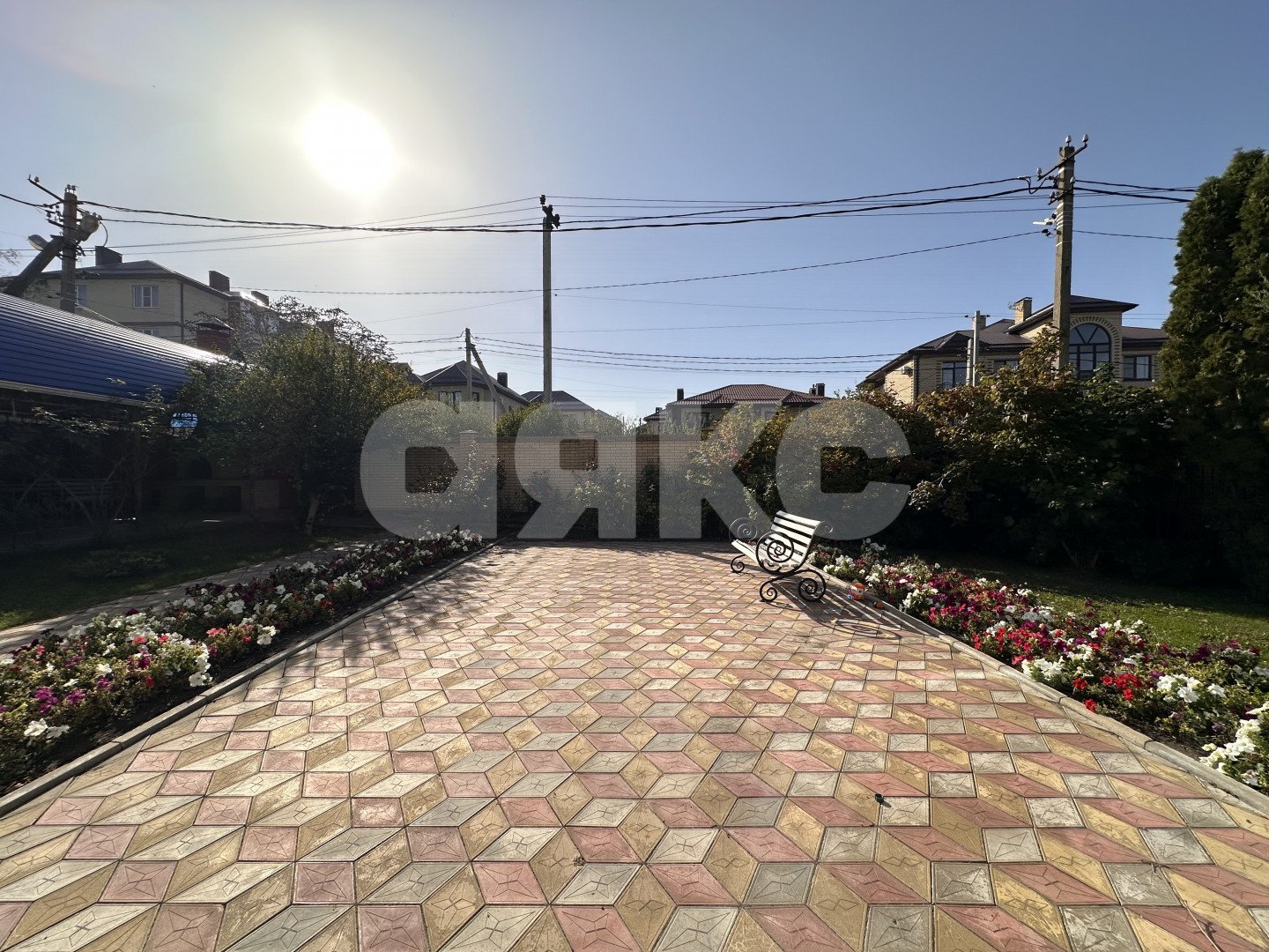 Фото №33: Дом 371&nbsp;м² + 9&nbsp;сот., 2&nbsp;эт. - Супсех, ул. Цветочная, 1