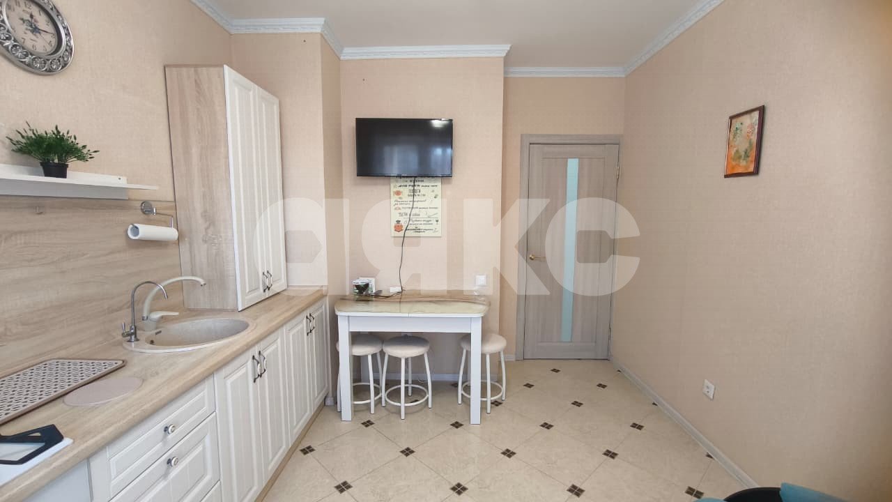 Фото №5: 1-комнатная квартира 43&nbsp;м², 5/5&nbsp;эт. - Горячий Ключ, Старый Рынок, мкр. жилой комплекс Островский, ул. Ворошилова, 38