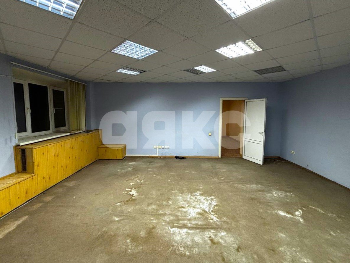 Фото №4: Коммерция 97&nbsp;м², -1/9&nbsp;эт. - Волгоград, р. Ворошиловский, ул. Огарёва, 1