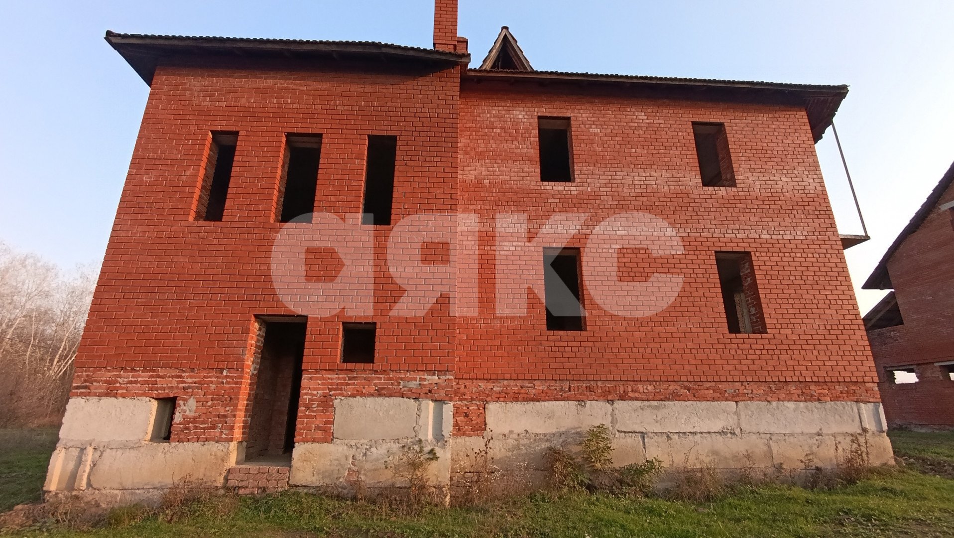 Фото №8: Дом 350&nbsp;м² + 19.8&nbsp;сот., 1&nbsp;эт. - Саратовская, 4-й, мкр. 13-й квартал, 5