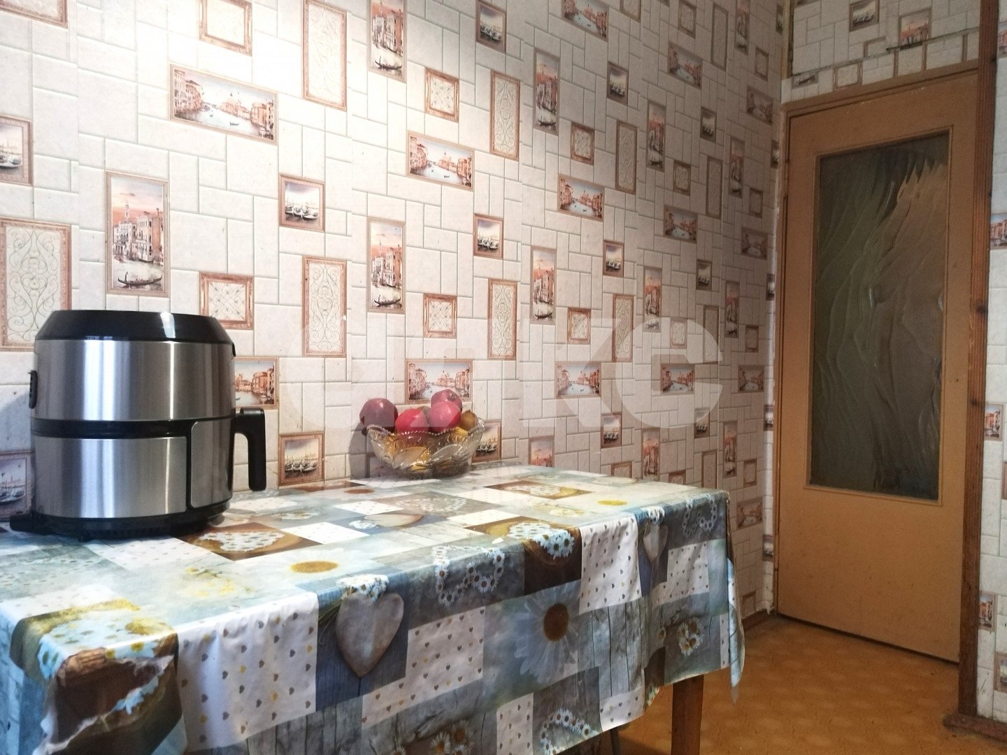 Фото №2: 2-комнатная квартира 50&nbsp;м², 5/9&nbsp;эт. - Волгоград, р. Краснооктябрьский, ул. 39-й Гвардейской Дивизии, 18