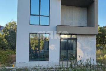 Фото №1: Дом 221 м² + 4 сот., 3 эт. - Геленджик, мкр. Голубая Бухта, ул. Пограничная, 48