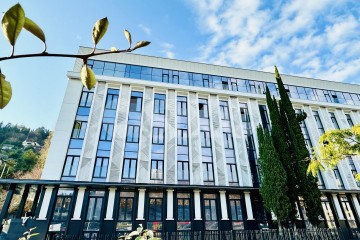 Фото №1: Апартаменты 57&nbsp;м², 3/8&nbsp;эт. - Сочи, мкр. Светлана, ул. Яна Фабрициуса, 33