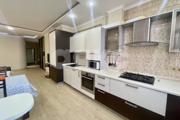 Фото №1: 3-комнатная квартира 74&nbsp;м², 4/7&nbsp;эт. - Сочи, мкр. Новый Сочи, ул. Клубничная, 32А
