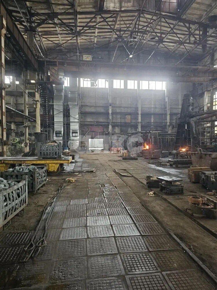 Фото №7: Коммерция 14000&nbsp;м², 1/1&nbsp;эт. - Донецк, пр-кт Ленина, 40