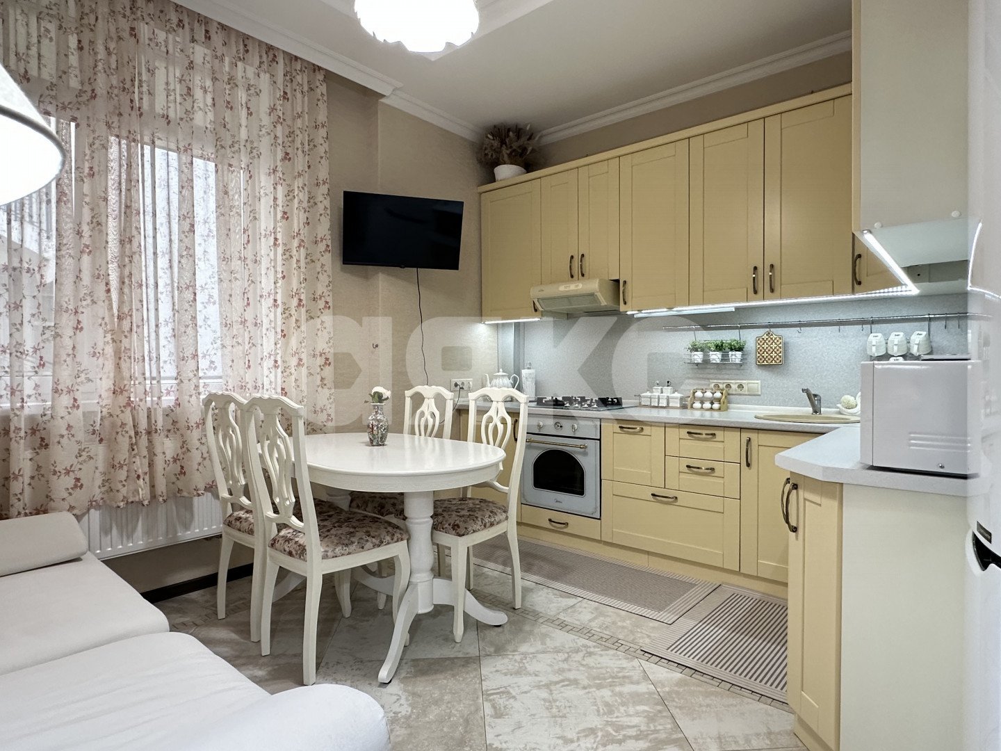 Фото №1: 2-комнатная квартира 75&nbsp;м², 5/6&nbsp;эт. - Анапа, ул. Маяковского, 5
