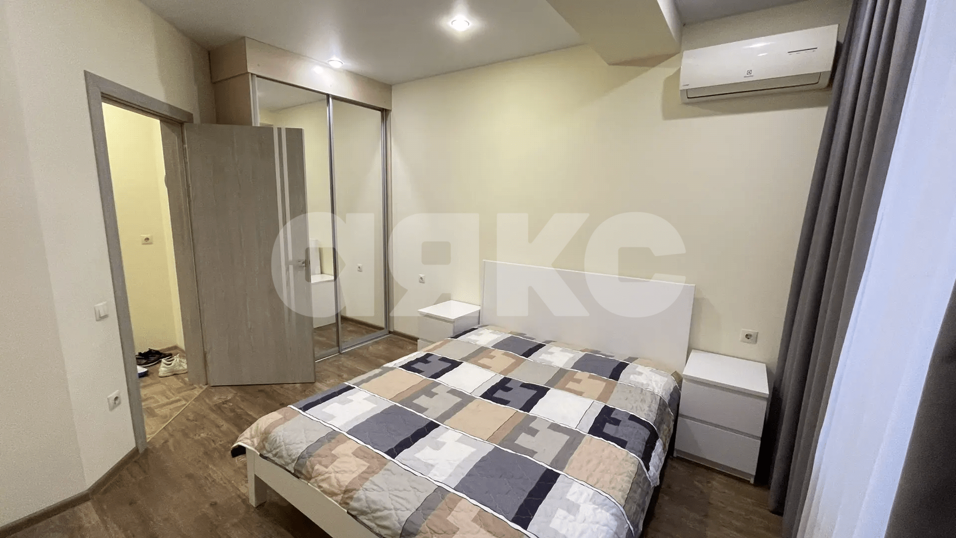 Фото №6: 2-комнатная квартира 58&nbsp;м², 4/5&nbsp;эт. - Геленджик, мкр. 5-й, ул. Прасковеевская, 7