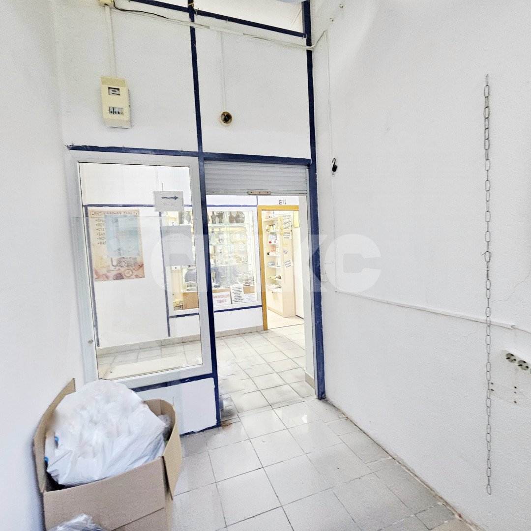 Фото №6: Коммерция 5&nbsp;м², 1/3&nbsp;эт. - Геленджик, ул. Горького, 19
