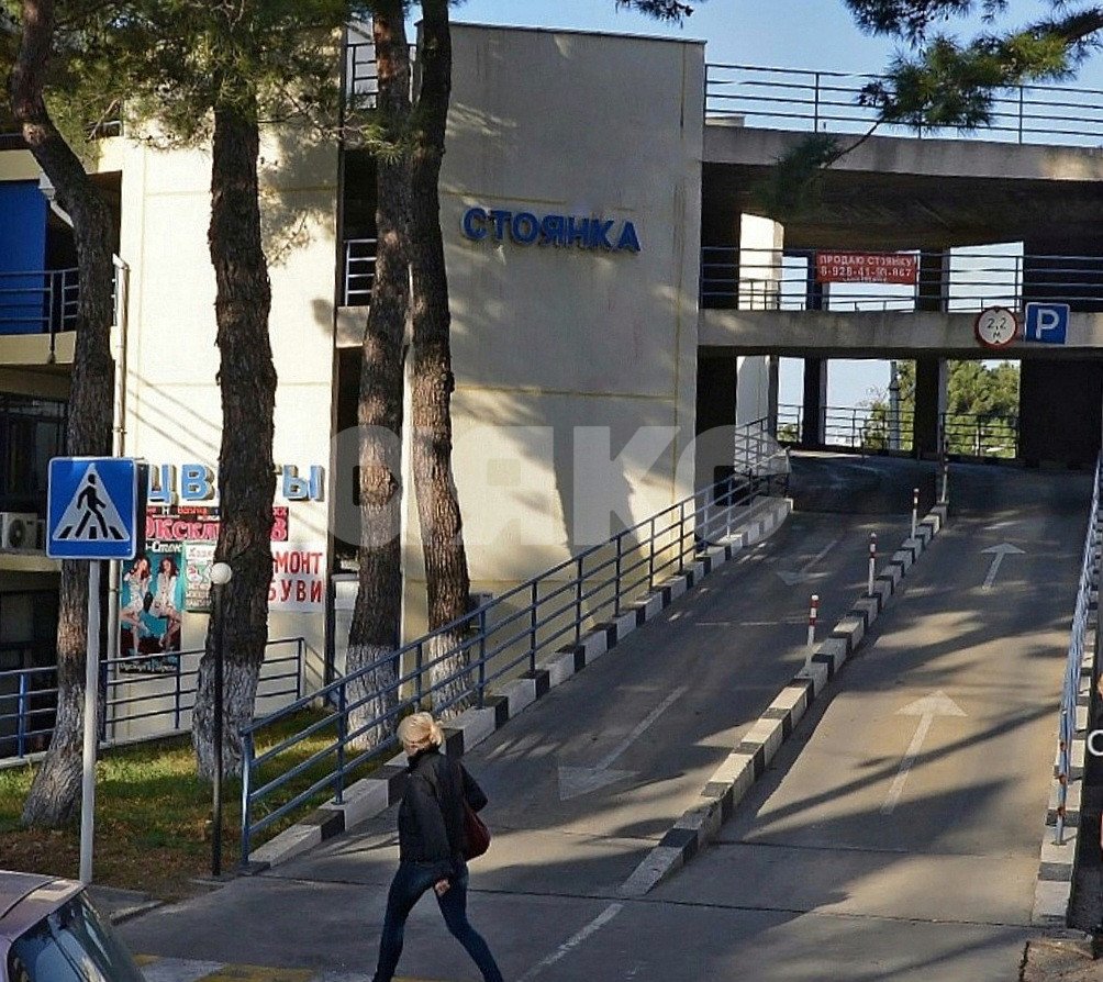 Фото №2: Коммерция 5&nbsp;м², 1/3&nbsp;эт. - Геленджик, ул. Горького, 19