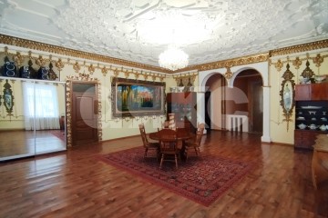 Фото №1: Дом 311&nbsp;м² + 2.7&nbsp;сот., 2&nbsp;эт. - Ростов-на-Дону, мкр. 2-й квартал, ул. Днепропетровская, 37А