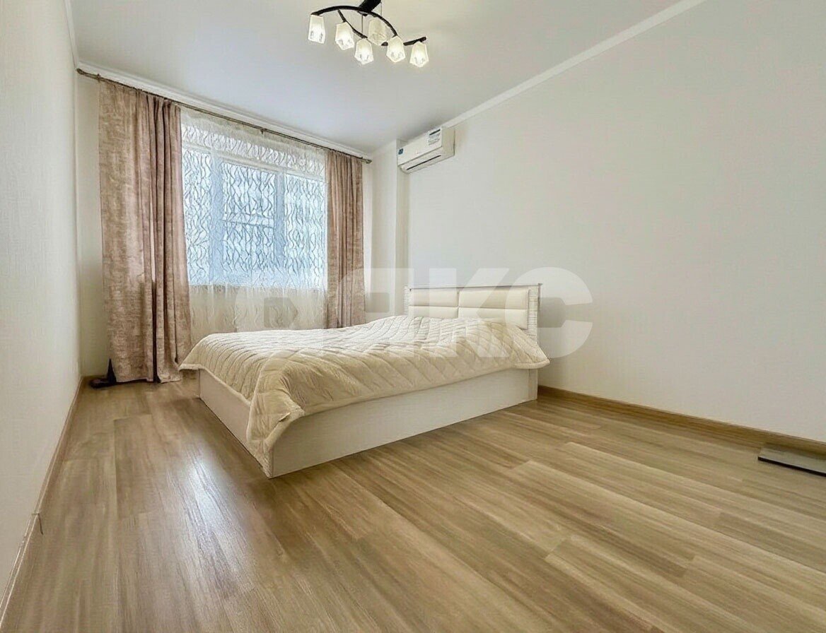 Фото №4: 3-комнатная квартира 90&nbsp;м², 2/18&nbsp;эт. - Батайск, ул. Крупской