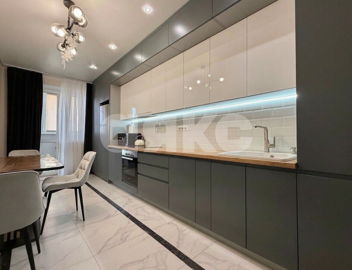 Фото №1: 3-комнатная квартира 90&nbsp;м², 2/18&nbsp;эт. - Батайск, ул. Крупской