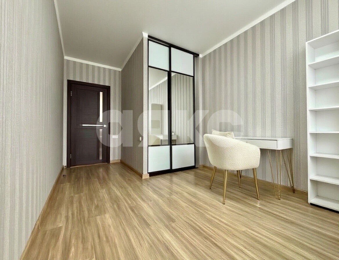Фото №5: 3-комнатная квартира 90&nbsp;м², 2/18&nbsp;эт. - Батайск, ул. Крупской