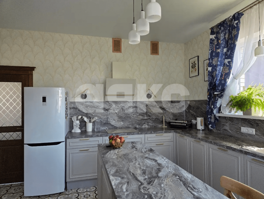 Фото №4: Дом 294&nbsp;м² + 4&nbsp;сот., 4&nbsp;эт. - Геленджик, Куприянова Щель, мкр. СНТ Виноградарь-2, ул. Вишнёвая, 4