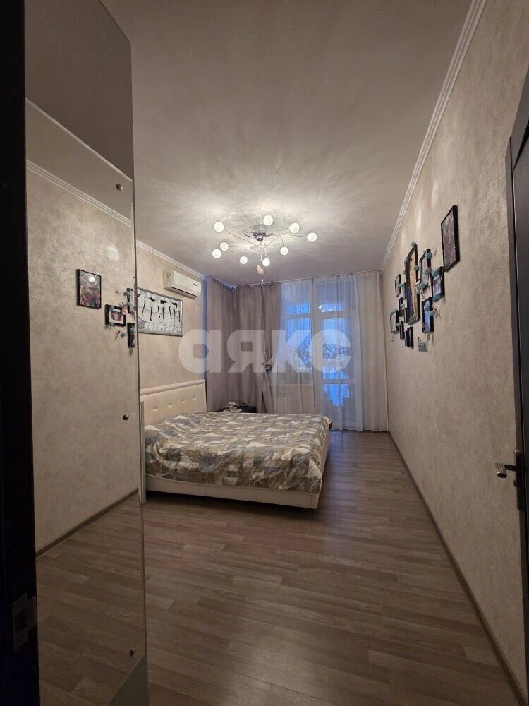 Фото №1: 2-комнатная квартира 70&nbsp;м², 2/2&nbsp;эт. - Геленджик, мкр. Магилат, ул. Цветочная, 34