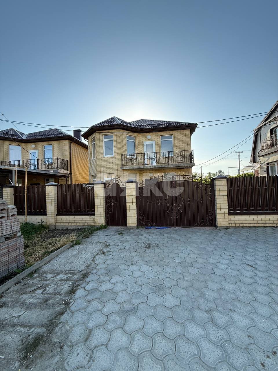 Фото №4: Дом 186&nbsp;м² + 3&nbsp;сот., 2&nbsp;эт. - Анапская, ул. Карчевского, 9