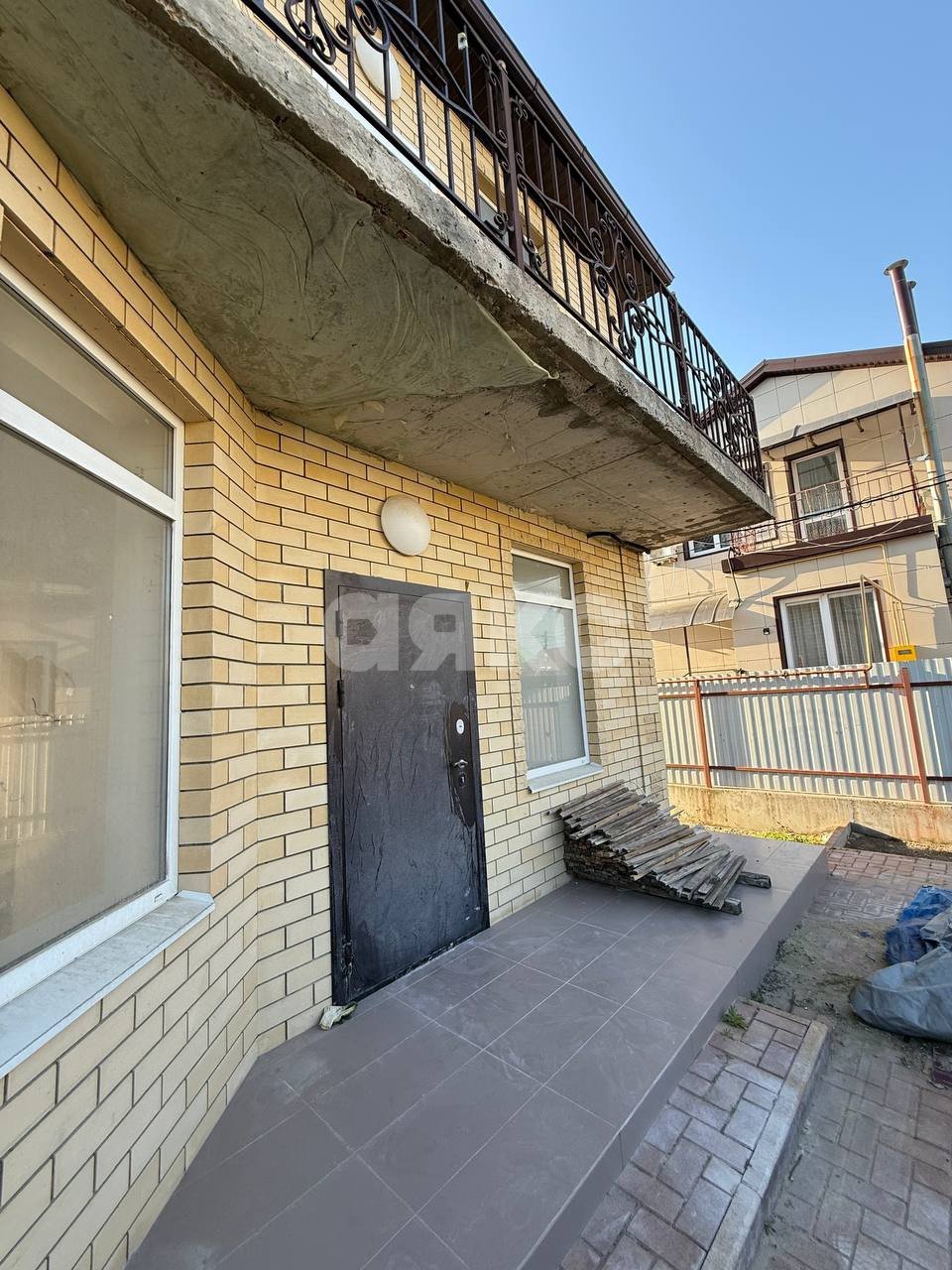 Фото №3: Дом 186&nbsp;м² + 3&nbsp;сот., 2&nbsp;эт. - Анапская, ул. Карчевского, 9