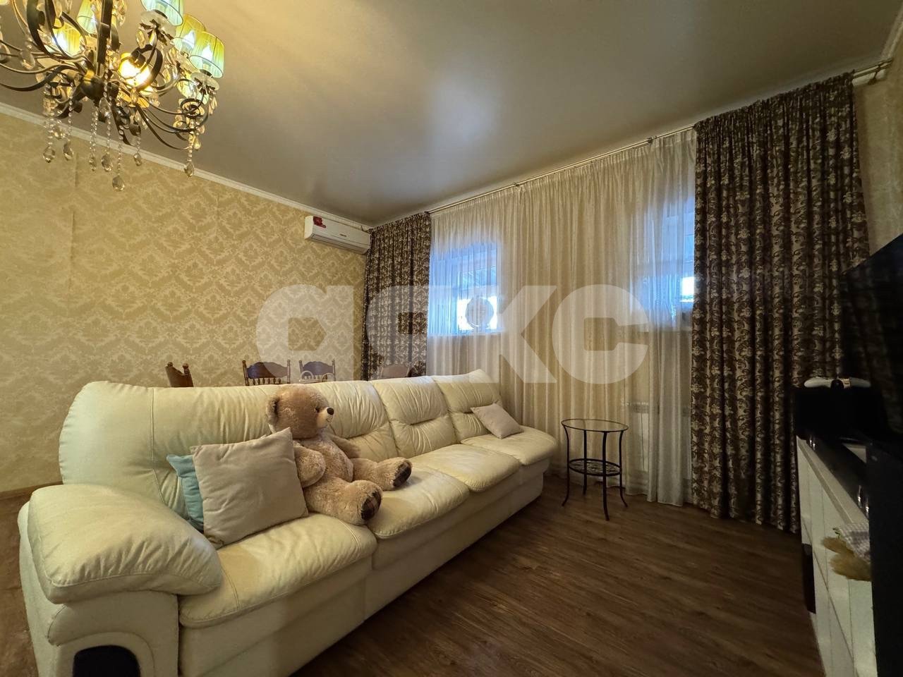 Фото №2: Дом 190&nbsp;м² + 5&nbsp;сот., 2&nbsp;эт. - Батайск, ул. Красноярская