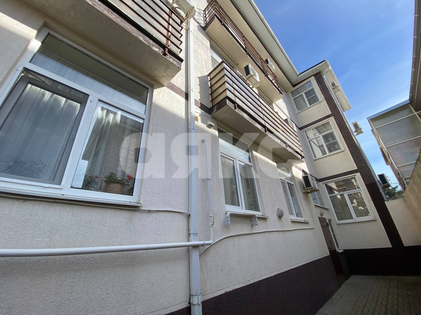 Фото №10: 1-комнатная квартира 34&nbsp;м², 3/3&nbsp;эт. - Геленджик, ул. Тельмана, 50А