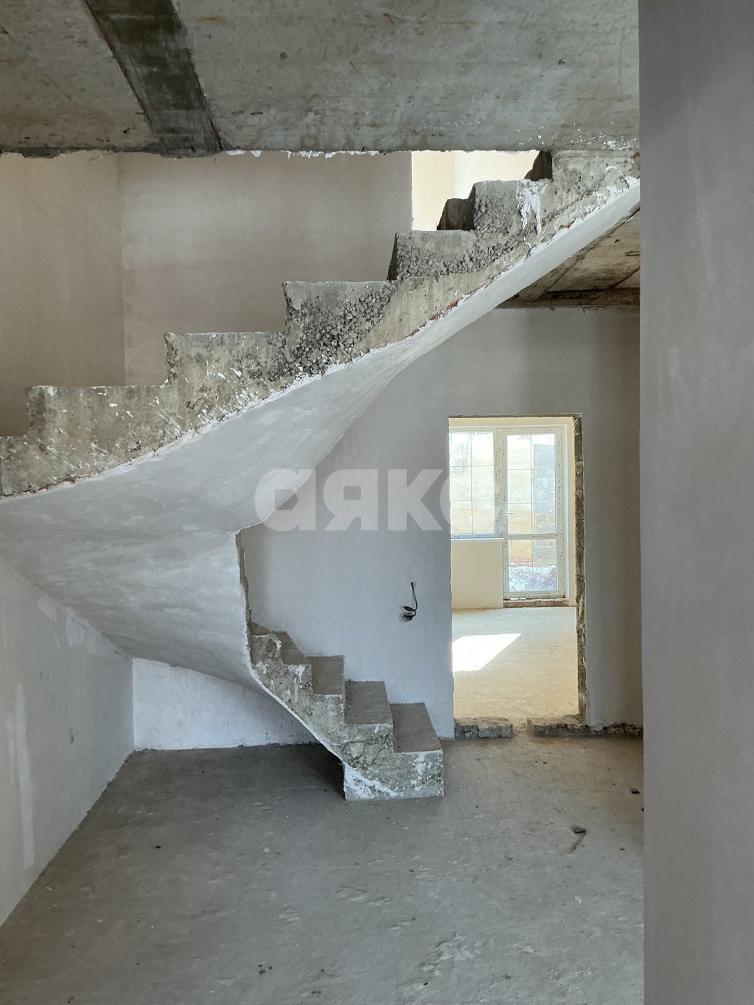 Фото №2: Дуплекс 160&nbsp;м² + 2&nbsp;сот., 2&nbsp;эт. - Горячий Ключ, мкр. Старый Рынок, ул. Кондратьева