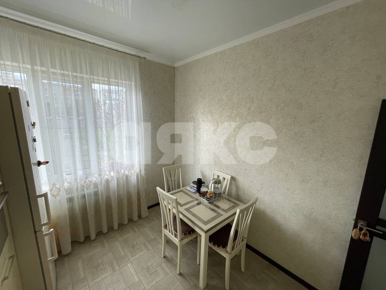 Фото №3: 2-комнатная квартира 52&nbsp;м², 1/3&nbsp;эт. - Горячий Ключ, мкр. Администрация, ул. Ленина, 207Б