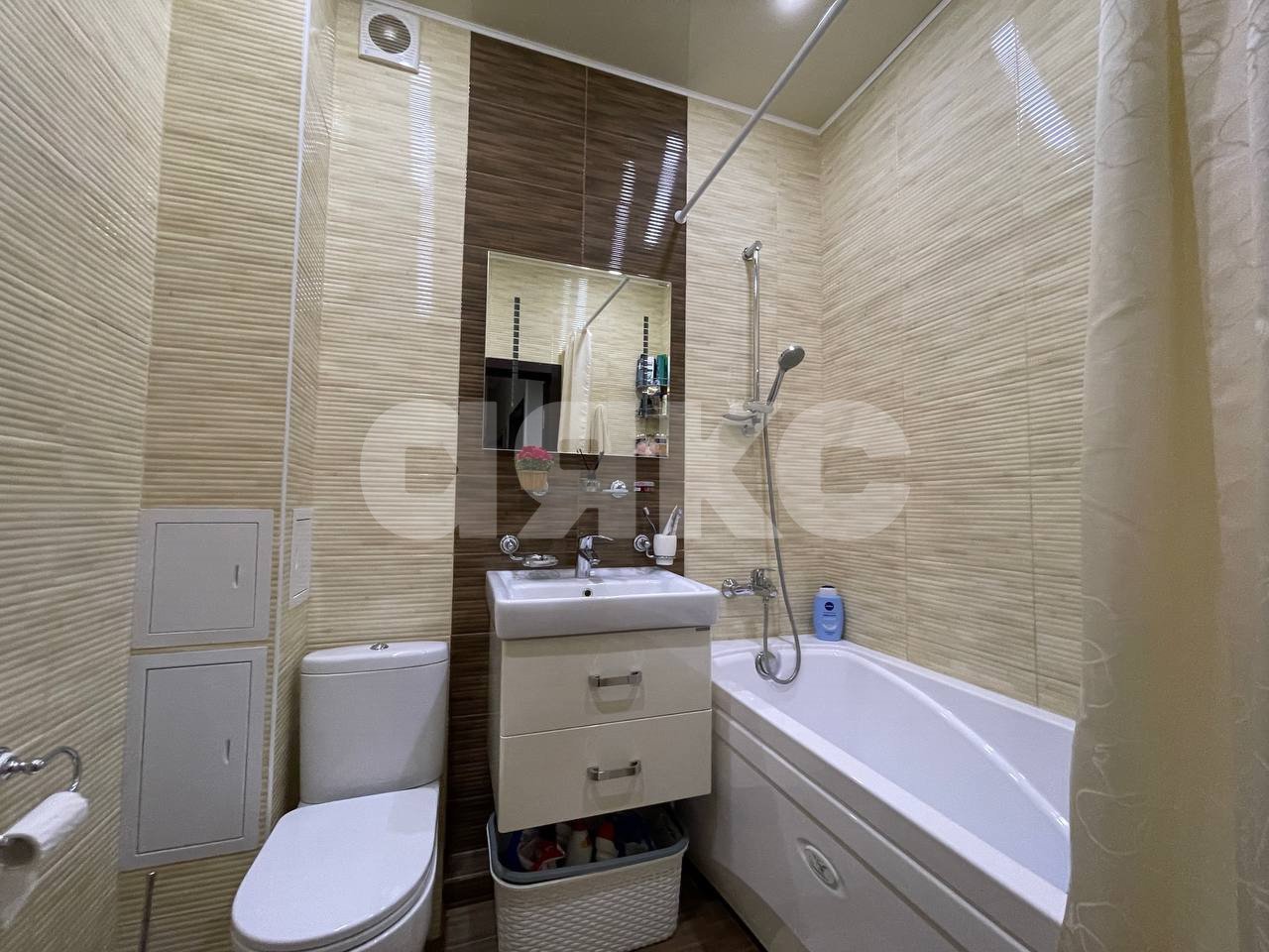 Фото №5: 2-комнатная квартира 52&nbsp;м², 1/3&nbsp;эт. - Горячий Ключ, мкр. Администрация, ул. Ленина, 207Б