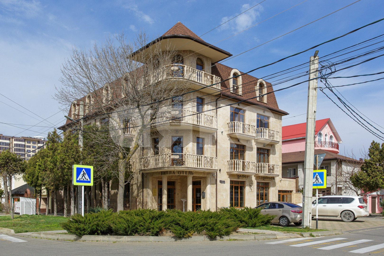 Фото №3: Дом 987&nbsp;м² + 3.71&nbsp;сот., 4&nbsp;эт. - Анапа, ул. Тургенева, 1