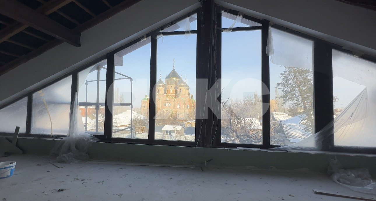 Фото №4: Дом 515&nbsp;м² + 8&nbsp;сот., 2&nbsp;эт. - Луганск, р. Жовтневый, ул. 26 Бакинских Комиссаров