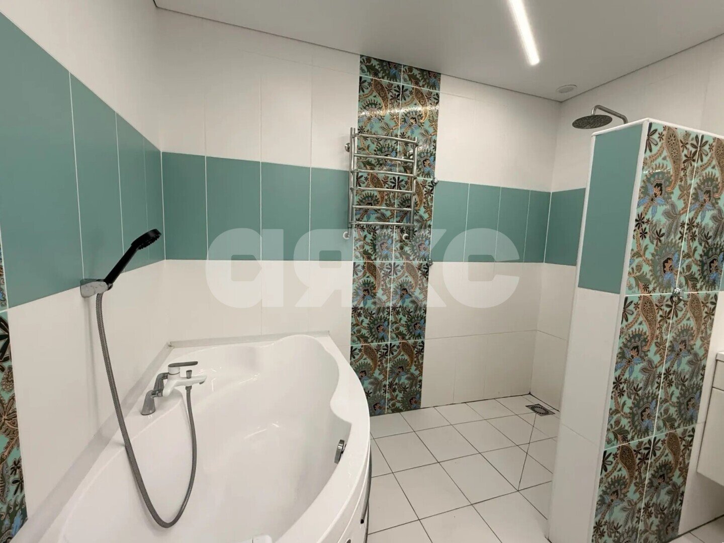 Фото №26: Дом 249&nbsp;м² + 5.3&nbsp;сот., 2&nbsp;эт. - Кореновск, ул. Крымская, 1К