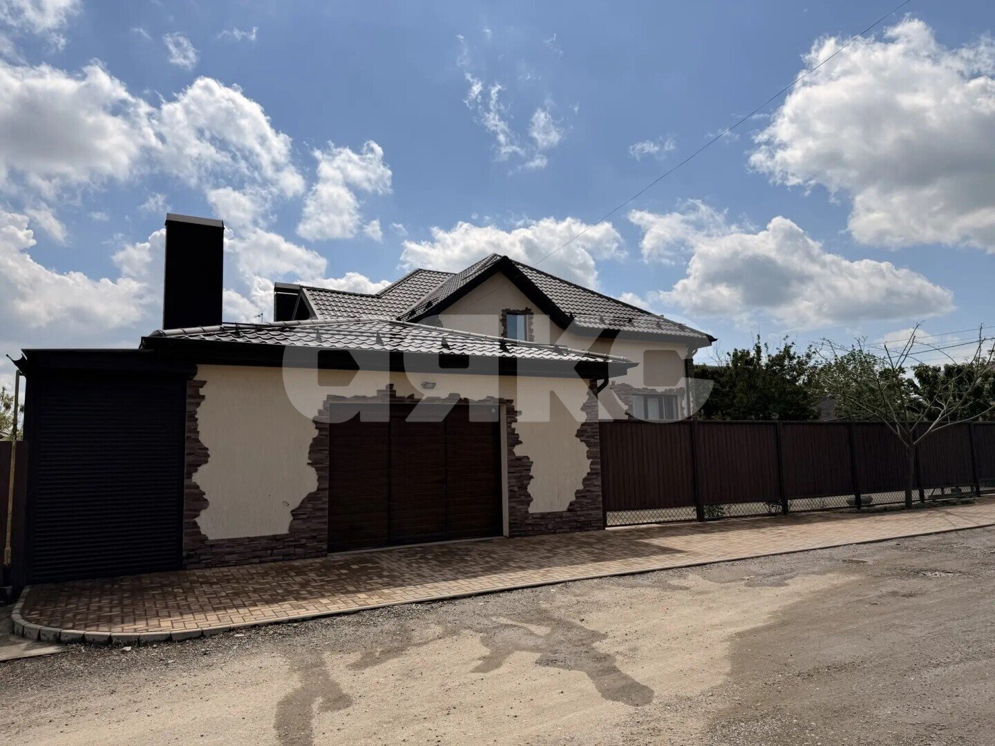 Фото №7: Дом 249&nbsp;м² + 5.3&nbsp;сот., 2&nbsp;эт. - Кореновск, ул. Крымская, 1К