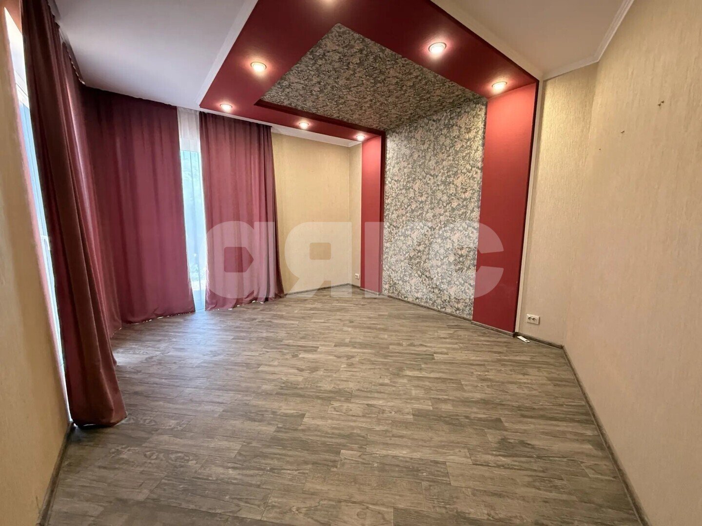 Фото №37: Дом 249&nbsp;м² + 5.3&nbsp;сот., 2&nbsp;эт. - Кореновск, ул. Крымская, 1К