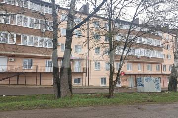 Фото №1: 3-комнатная квартира 84 м², 2/4 эт. - Горячий Ключ, мкр. Развилка, ул. Кубанская, 34