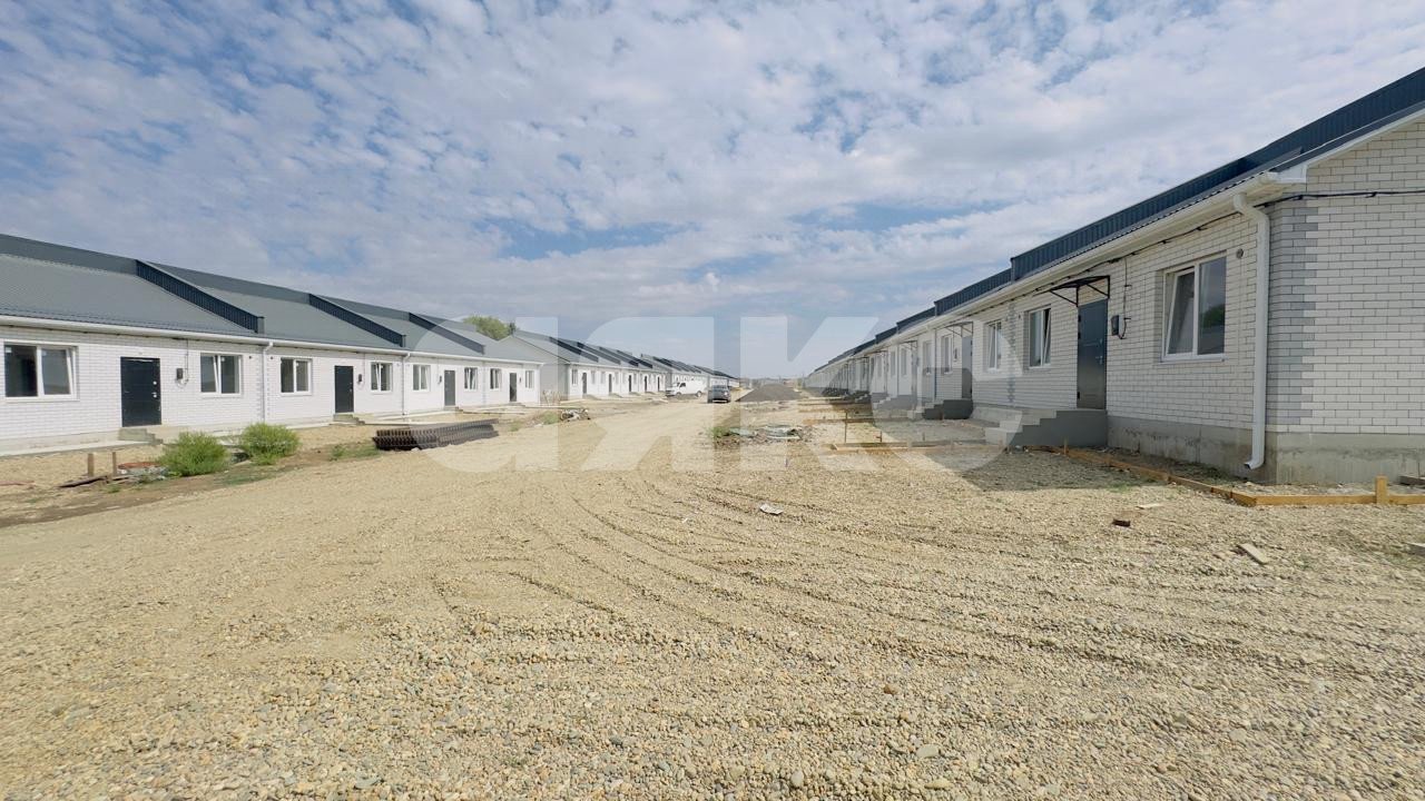Фото №2: Таунхаус 38&nbsp;м² + 2&nbsp;сот., 1&nbsp;эт. - Кореновск, мкр. 2-й квартал