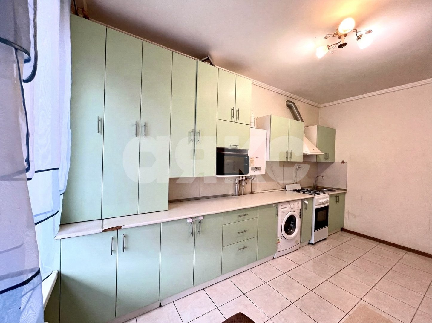 Фото №2: 1-комнатная квартира 40&nbsp;м², 4/4&nbsp;эт. - Батайск, мкр. жилой комплекс Новая Пальмира, ул. Ушинского, 59