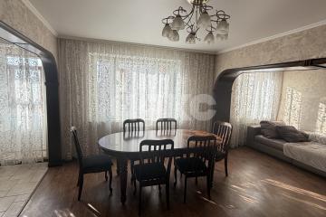 Фото №1: 4-комнатная квартира 139 м², 4/9 эт. - Воскресенск, мкр. Центральный, ул. Октябрьская, 11