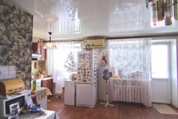 Фото №1: 2-комнатная квартира 45 м², 3/5 эт. - Волгоград, мкр. 220-й, ул. Мариупольская, 10