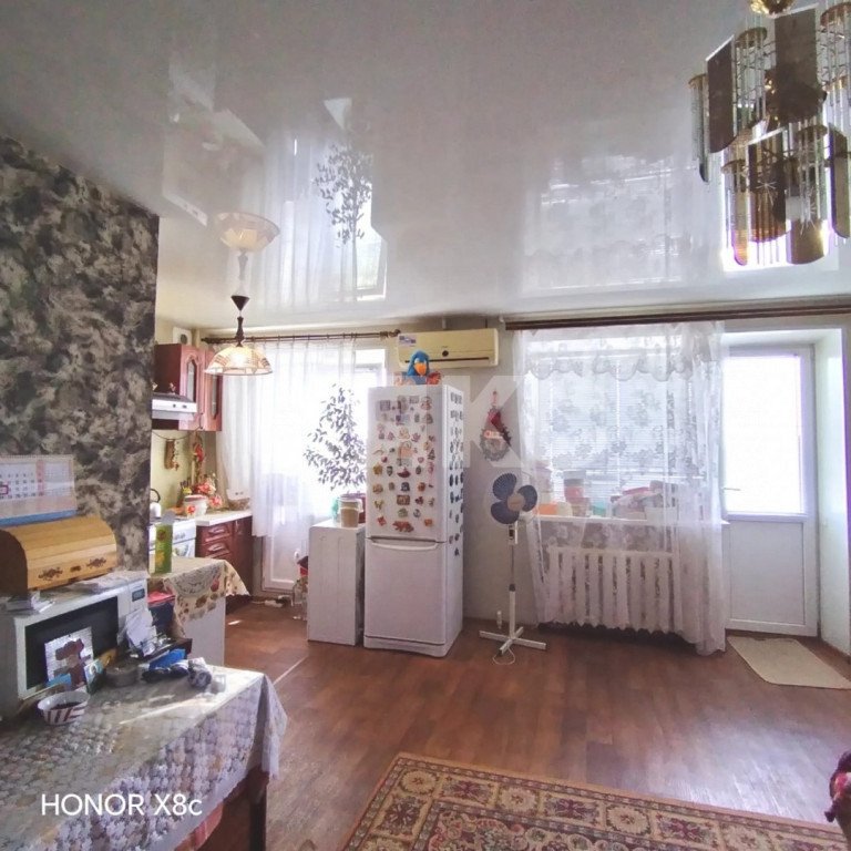 Фото №1: 2-комнатная квартира 45&nbsp;м², 3/5&nbsp;эт. - Волгоград, Советский, Ельшанка, мкр. 220-й, ул. Мариупольская, 10