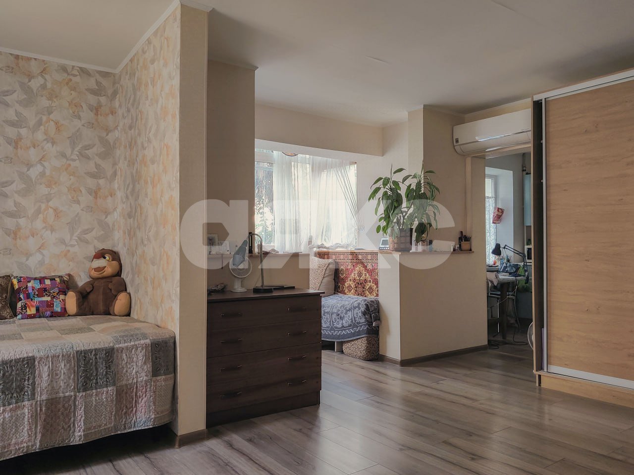 Фото №4: 2-комнатная квартира 42&nbsp;м², 1/5&nbsp;эт. - Сочи, Хостинский, ж/р Хоста, ул. 50 лет СССР, 19