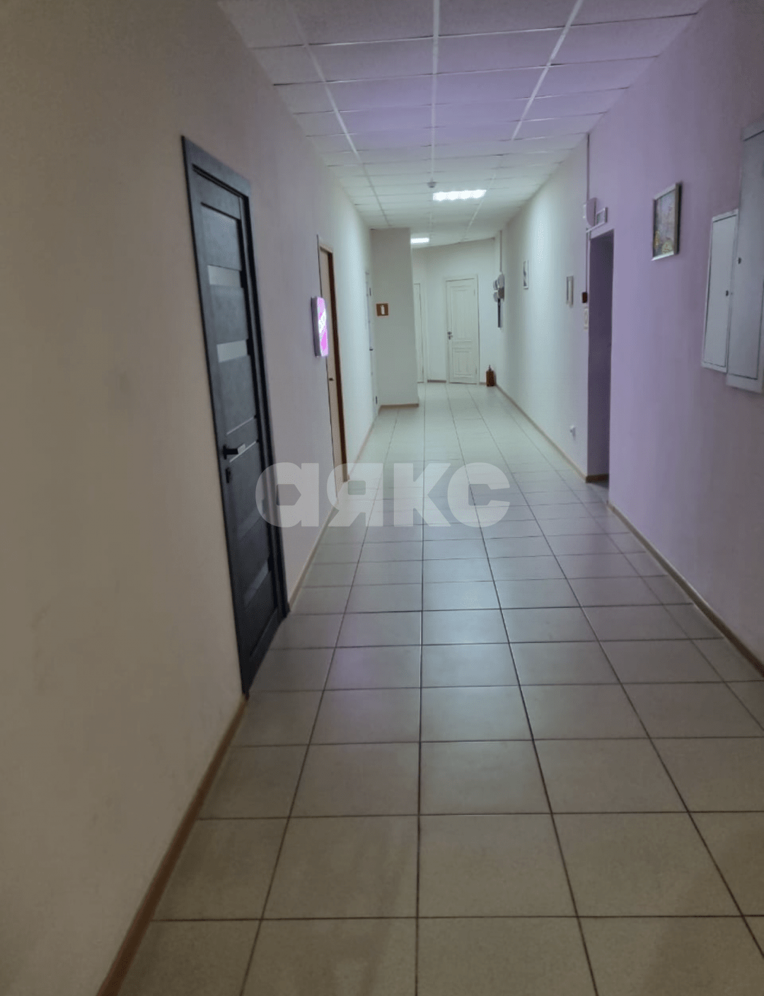 Фото №8: Коммерция 55&nbsp;м², 1/11&nbsp;эт. - Майкоп, мкр. Центр, ул. Советская