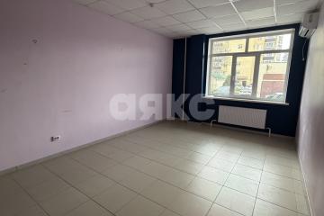 Фото №1: Коммерция 55 м², 1/11 эт. - Майкоп, мкр. Центр, ул. Советская