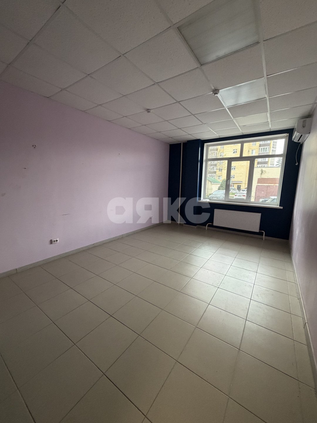 Фото №1: Коммерция 55&nbsp;м², 1/11&nbsp;эт. - Майкоп, мкр. Центр, ул. Советская