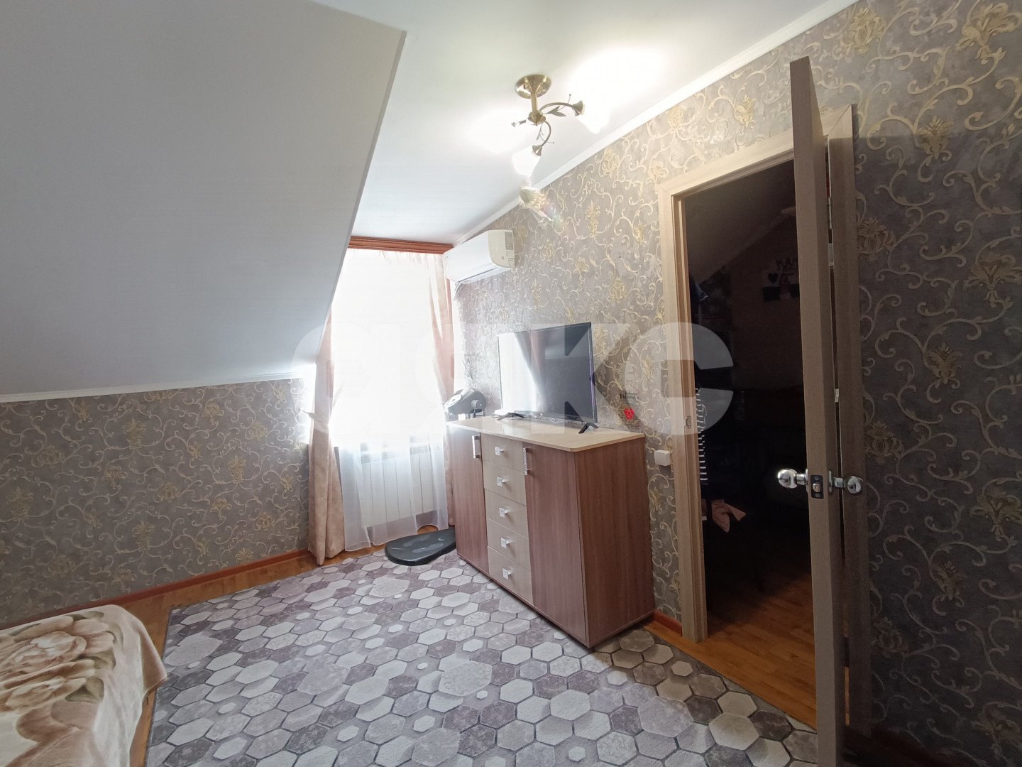 Фото №9: 4-комнатная квартира 115&nbsp;м², 3/4&nbsp;эт. - Цибанобалка, ул. Садовая, 41Б