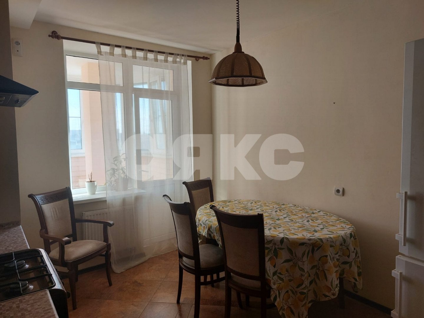 Фото №1: 2-комнатная квартира 72&nbsp;м², 6/10&nbsp;эт. - Волгоград, р. Ворошиловский, ул. Баррикадная, 19А