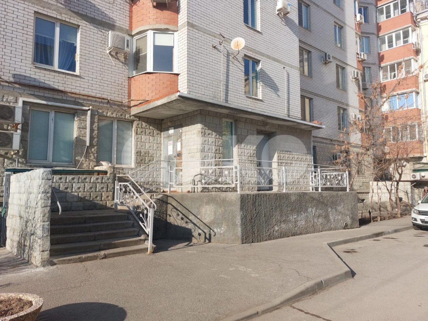 Фото №22: 2-комнатная квартира 72&nbsp;м², 6/10&nbsp;эт. - Волгоград, р. Ворошиловский, ул. Баррикадная, 19А
